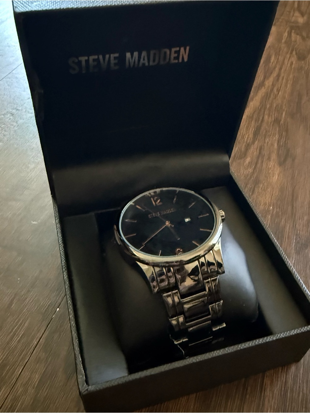 Steve Madden Gunmetal Men's Watch with Black Dial and Bracelet